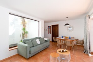 Villa Papagayo image