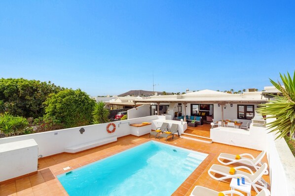 Villa Cielos image