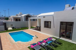 Villa Estrella image