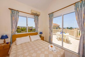 Villa Magnolia image