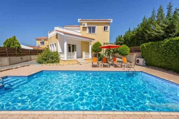 Villa Magnolia image