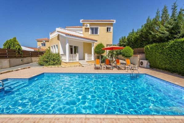 Villa Magnolia image