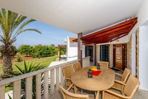 Villa Theo Sapphire image