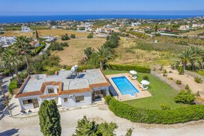 Villa Rhea image