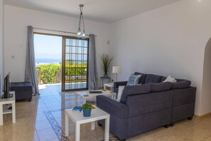 Villa Rhea image