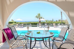 Villa Danae Coral Bay image