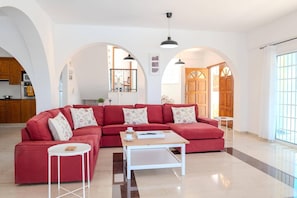 Villa Danae Coral Bay image