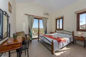 Villa Cypria Maria image