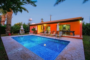Villa Poppy image
