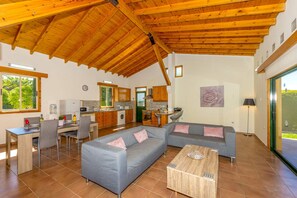 Villa Rosie image