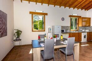 Villa Rosie image