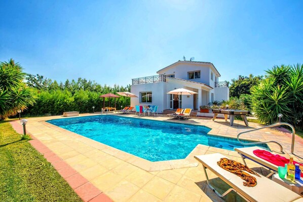Villa Evilia image