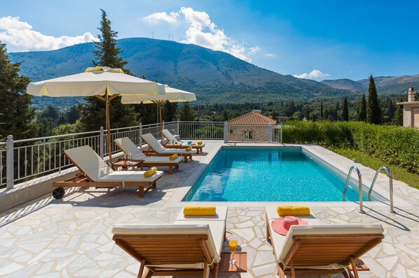 Villa Miranda Elis image