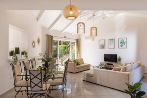 Villa Olympian image