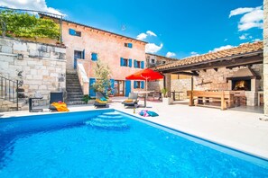 Villa Fumica image