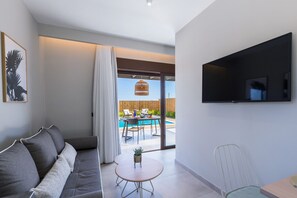 Villa Maira Azalea image