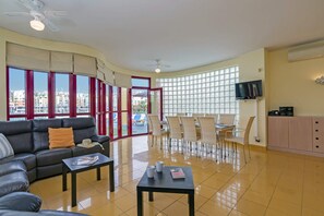 Villa Marina View image