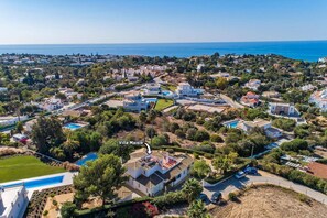 Villa Maisie image