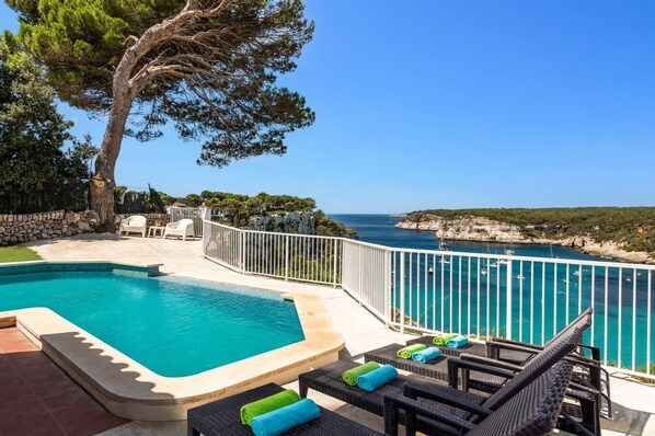 Villa Olives image
