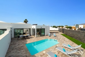 Villa La Nueva image