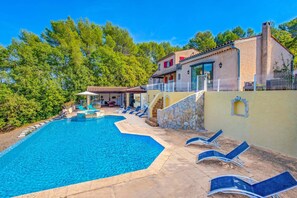 Villa Colombes image