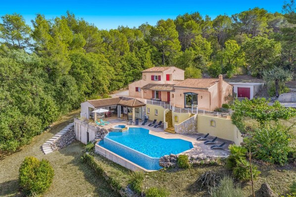 Villa Colombes image