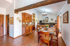 Villa Maravillas image