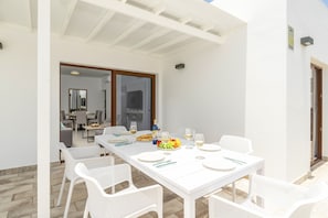Villa Montane image