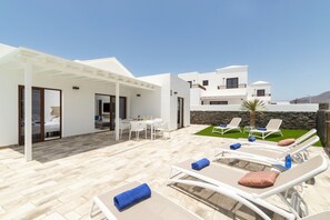 Villa Montane image