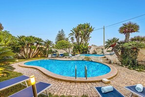 Villa Nautilus image