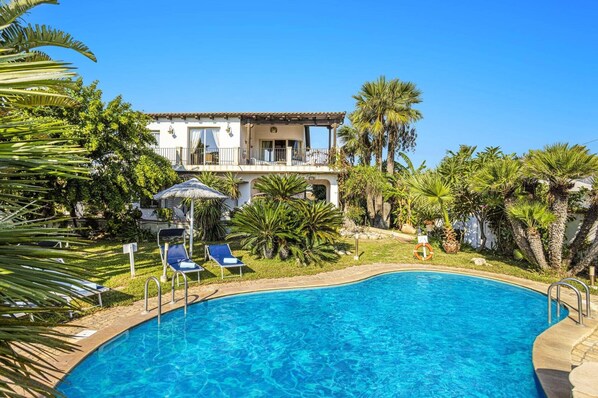 Villa Nautilus image