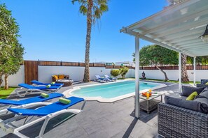 Villa Leona Carmen image