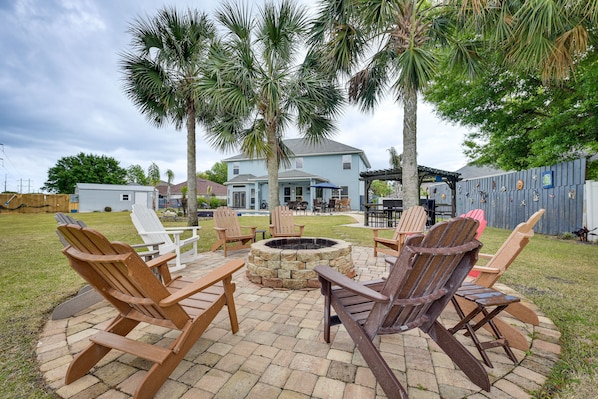 Jacksonville Vacation Rental | 5BR | 3.5BA | Stairs Required | 3,600 Sq Ft