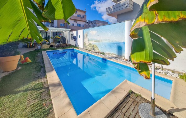pool