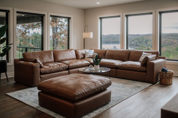 Living Room - gorgeous view of Norfork Lake!