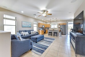 Living Room | Smart TV | Electric Fireplace | DVD Player