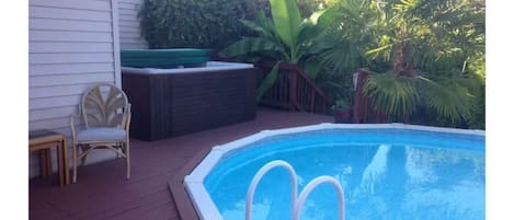 Pool and Hot tub. Relax on the deck.