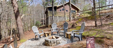 Blue Ridge Vacation Rental | 2BR | 1BA | 675 Sq Ft | Stairs Required