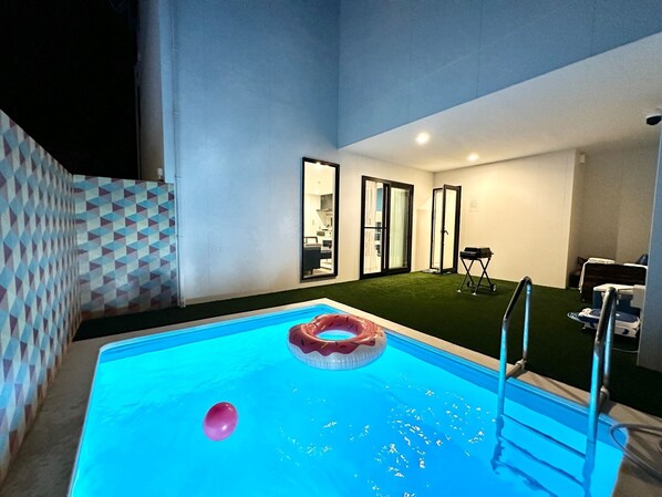 Private Pool