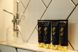 Équipements de salle de bain