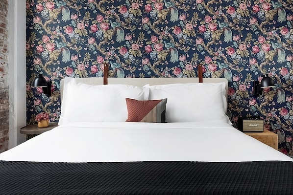 Unit with King size bed