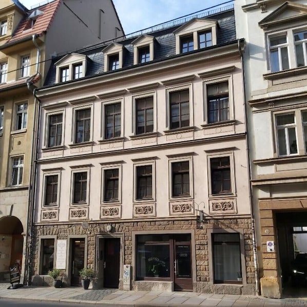 Esterni