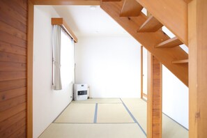 Japanese-style room