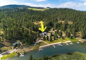 House location to the lake.