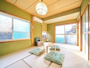 ・[Building B/Bedroom] Stretch your legs and relax freely