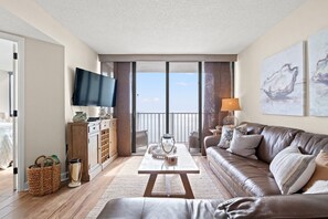 Sands Beach Club 1016 Living Area