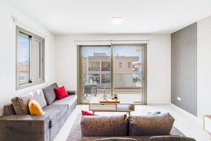 Adolina One Bedroom Apartment 304 (10595)