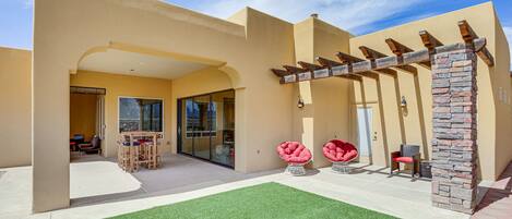 Las Cruces Vacation Rental | 4BR | 2BA | Step-Free Access | 2,336 Sq Ft