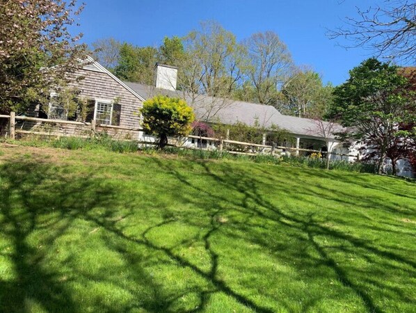 Prime neighborhood with view of historical marshes.