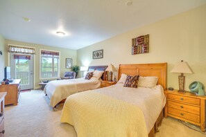 Studio | 2nd-Floor Unit | Elevator Access